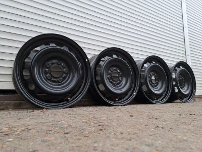 Лот: 24581726. Фото: 1. Комплект Оригинальных Заводских... Диски