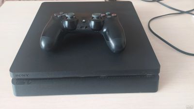 Лот: 17972693. Фото: 1. Playstation PS4 slim много игр... Консоли