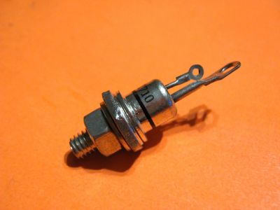 Лот: 25590329. Фото: 1. KT710 Tesla, тиристор 50V, 3A. Диоды и тиристоры