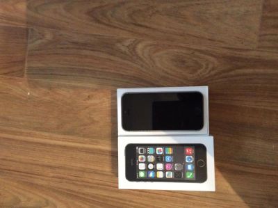 Лот: 4693934. Фото: 1. Iphone 5 s rst16 gb space gray... Смартфоны