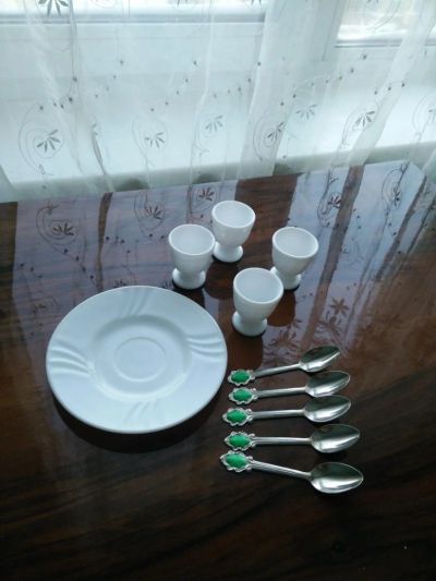 Лот: 10937000. Фото: 1. Подставки под яйца Luminarc, блюдце... Предметы сервировки
