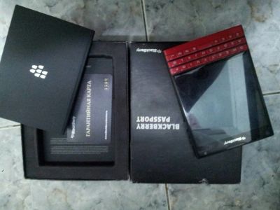 Лот: 11042106. Фото: 1. BlackBerry Passport. Смартфоны