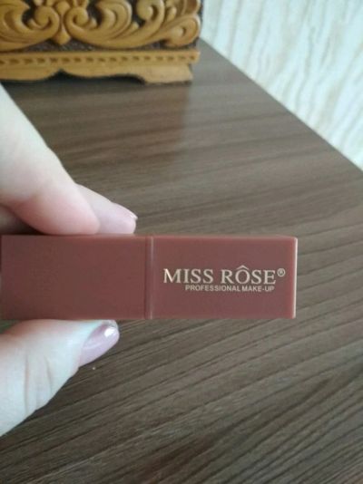 Лот: 11021182. Фото: 1. Помада новая. Макияж