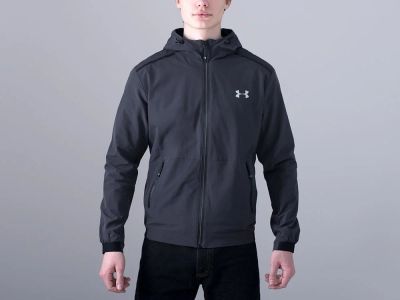 Лот: 13023488. Фото: 1. Ветровка Under Armour (13159... Верхняя одежда