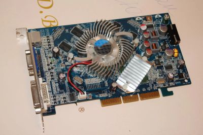 Лот: 6816321. Фото: 1. AGP 8х Albatron Geforce 7600GS... Видеокарты