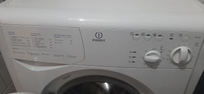 Лот: 24907051. Фото: 1. стиральная машинка indesit. Стиральные машины
