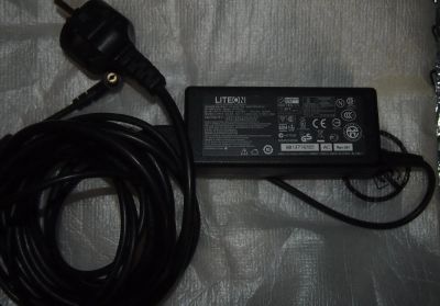 Лот: 4776402. Фото: 1. Зарядное от ноутбука Acer 19 вольт... Корпуса, блоки питания