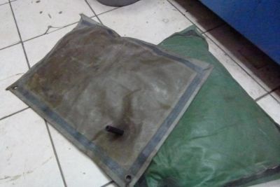 Лот: 10589887. Фото: 1. советские резиновые надувные подушки. Спальные мешки, надувные кровати, коврики туристические