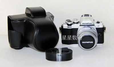 Лот: 8709572. Фото: 1. Olympus OM-D Кожаный кофр черный. Чехлы, сумки, ремешки