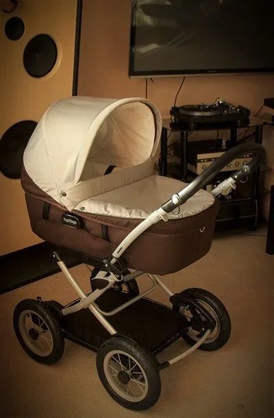 Лот: 11015429. Фото: 1. Коляска Peg Perego Young Auto. Коляски