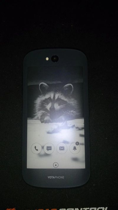 Лот: 8623897. Фото: 1. Yotaphone 2. Смартфоны