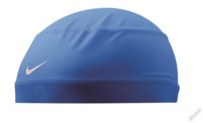 Лот: 5756414. Фото: 1. Шапка беговая nike оригинал. Головные уборы
