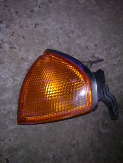 Лот: 4823178. Фото: 1. габарит nissan avenir w10 правый. Оптика и освещение