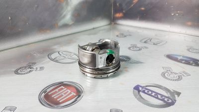 Лот: 23583676. Фото: 1. Поршень Mercedes-Benz C-Class... Двигатель и элементы двигателя