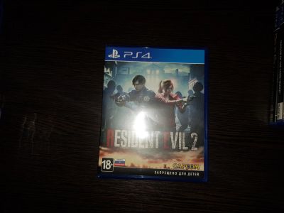 Лот: 14355015. Фото: 1. Продам диск с игрой resident evil... Игры для консолей