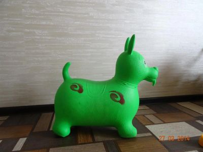 Лот: 3896411. Фото: 1. Резиной прыгун.ребенок любит на... Другое (игрушки)