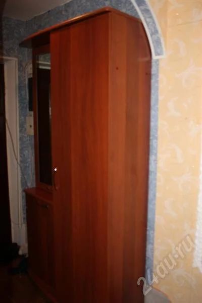 Лот: 694200. Фото: 1. Шкаф в прихожую комнату(почти... Прихожие, гардеробные