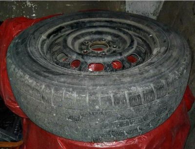 Лот: 10501862. Фото: 1. Штамповки с зимней резиной. Комплект... Шины на дисках