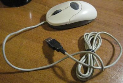 Лот: 1806052. Фото: 1. Мышь Genius, USB, оптическая. Клавиатуры и мыши