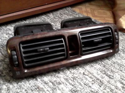 Лот: 5447177. Фото: 1. Дефлектор(центральный) Mitsubishi... Салон