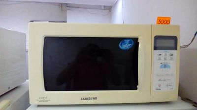 Лот: 11993052. Фото: 1. Микроволновая печь samsung--3. Микроволновки, мини-печи
