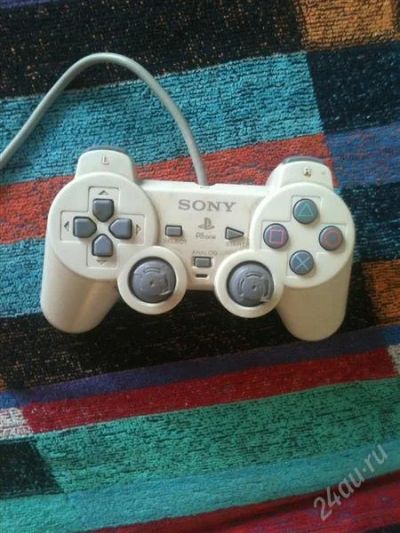 Лот: 1968566. Фото: 1. 2 джойстика на Sony Playstation... Инструменты и оборудование
