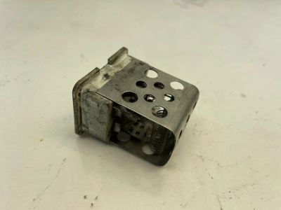 Лот: 22459512. Фото: 1. реостат печки Opel Astra L48. Другое (автозапчасти)