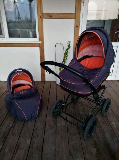 Лот: 14471205. Фото: 1. Коляска zippy 2 в 1. Коляски