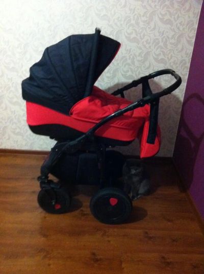 Лот: 4611795. Фото: 1. Коляска Zippy 2в1 полный комплект... Коляски