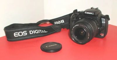 Лот: 6125899. Фото: 1. Фотоаппарат Canon EOS 400 D в... Цифровые зеркальные