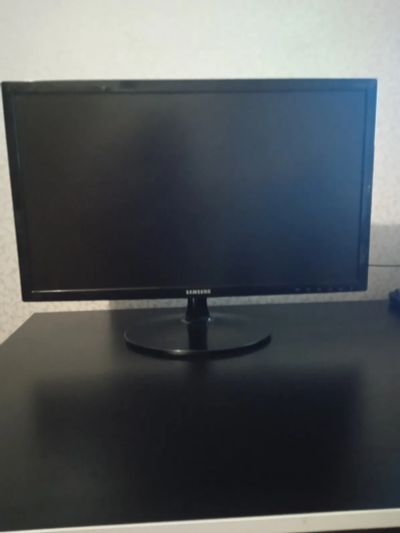 Лот: 21445363. Фото: 1. Монитор Samsung 24" S24D300H. ЖК-мониторы
