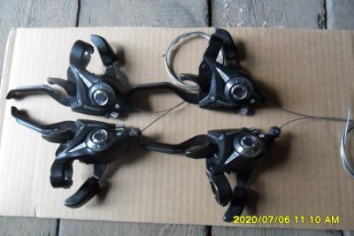 Лот: 16233051. Фото: 1. Комбо-манетки Shimano (отличное... Запчасти