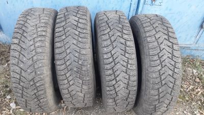 Лот: 25841679. Фото: 1. 215/70r16 Cordiant Snow Gross2. Шины