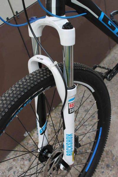 Лот: 8548571. Фото: 1. Вилка Rock Shox XC28, торг. Обмена... Запчасти