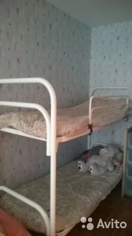 Лот: 9668423. Фото: 1. кровать двухспальная металическая... Детские кровати и кроватки