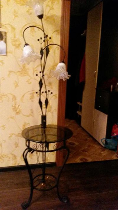 Лот: 3669802. Фото: 1. Столик стеклянный. Другое (мебель)