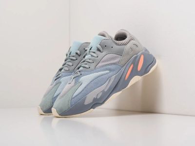 Лот: 17094604. Фото: 1. Кроссовки Adidas Yeezy Boost 700... Кеды, кроссовки, слипоны