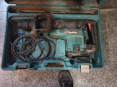 Лот: 19483969. Фото: 1. Перфоратор Makita HR5001C. Электроинструмент
