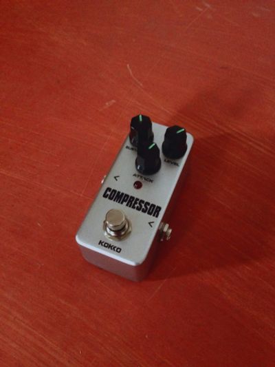 Лот: 15968653. Фото: 1. Kokko FCP2 Mini Compressor педаль... Гитарные эффекты и комбоусилители