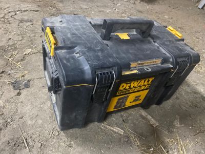 Лот: 25126673. Фото: 1. Ящик для инструмента Dewalt. Кейсы, сумки для инструмента