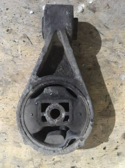 Лот: 21719122. Фото: 1. подушка двигателя Ford Focus DBW. Двигатель и элементы двигателя