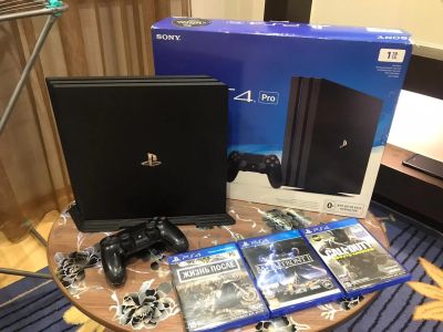 Лот: 16708621. Фото: 1. Sony playstation 4 pro 1tb. Игры для консолей
