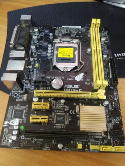Лот: 17122683. Фото: 1. Материнская плата ASUS H81M-C... Материнские платы