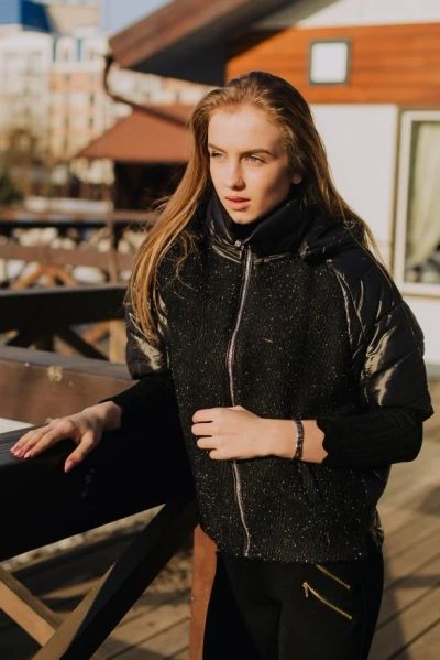 Лот: 9168890. Фото: 1. Куртка синтепон с трикотажем. Верхняя одежда