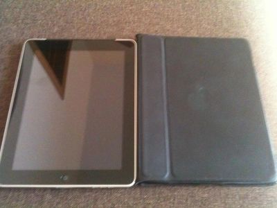 Лот: 3630007. Фото: 1. Apple iPad 16GB WiFi + 3G. Планшеты