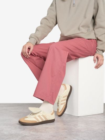Лот: 25369599. Фото: 1. Кеды женские adidas Samba, Бежевый. Кеды, кроссовки, слипоны
