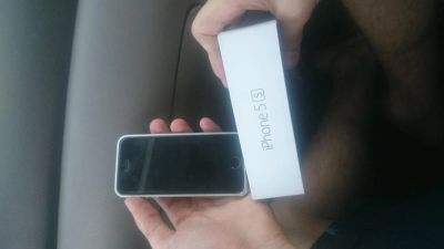 Лот: 5741530. Фото: 1. iPhone 5s 32g срочно ( возможен... Смартфоны