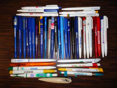 Лот: 6309176. Фото: 1. Коллекция шариковых ручек с логотипами. Ручки, карандаши, маркеры