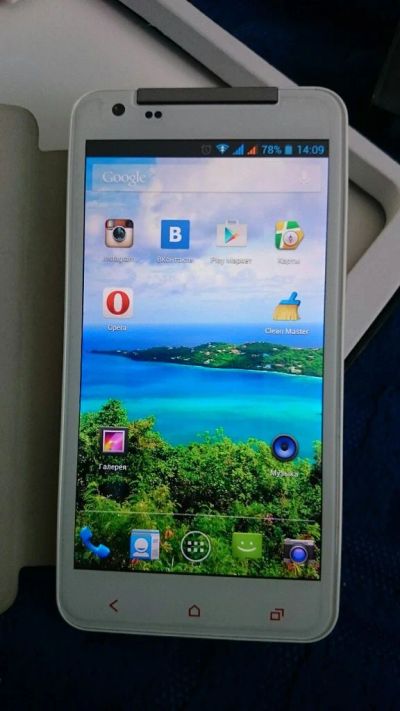 Лот: 5221770. Фото: 1. Продам смартфон IRU m506 белый... Смартфоны