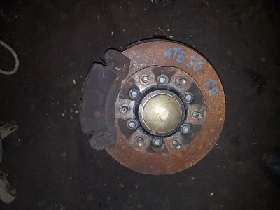 Лот: 20897109. Фото: 1. Ступица Nissan Elgrand ATE50 ZD30DDTI... Двигатель и элементы двигателя